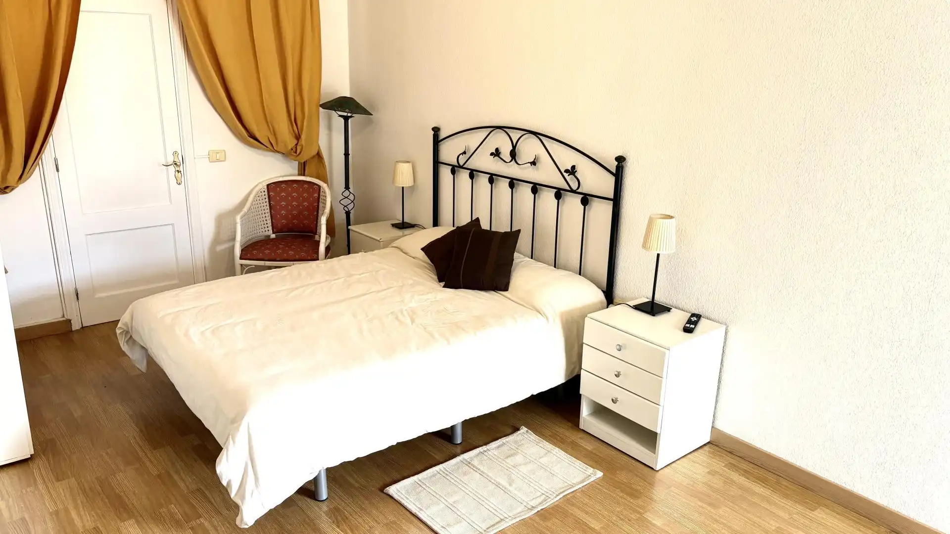 Casa adosada en  Calle Valdivia 18 - Foto 10