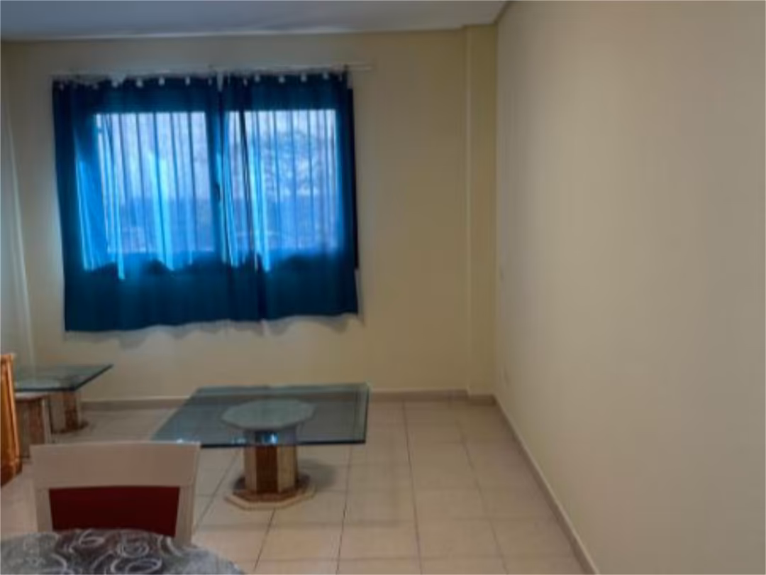 Piso en  Calle Juan Hidalgo 10