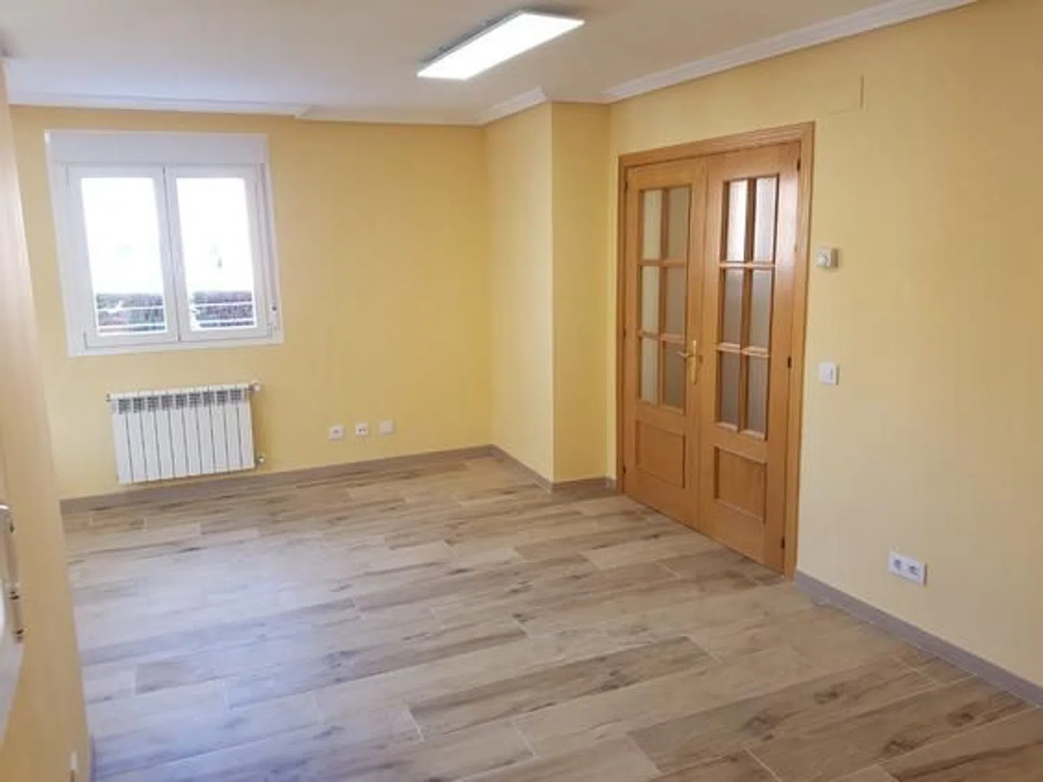 Chalet adosado en Ensanche - Foto 3