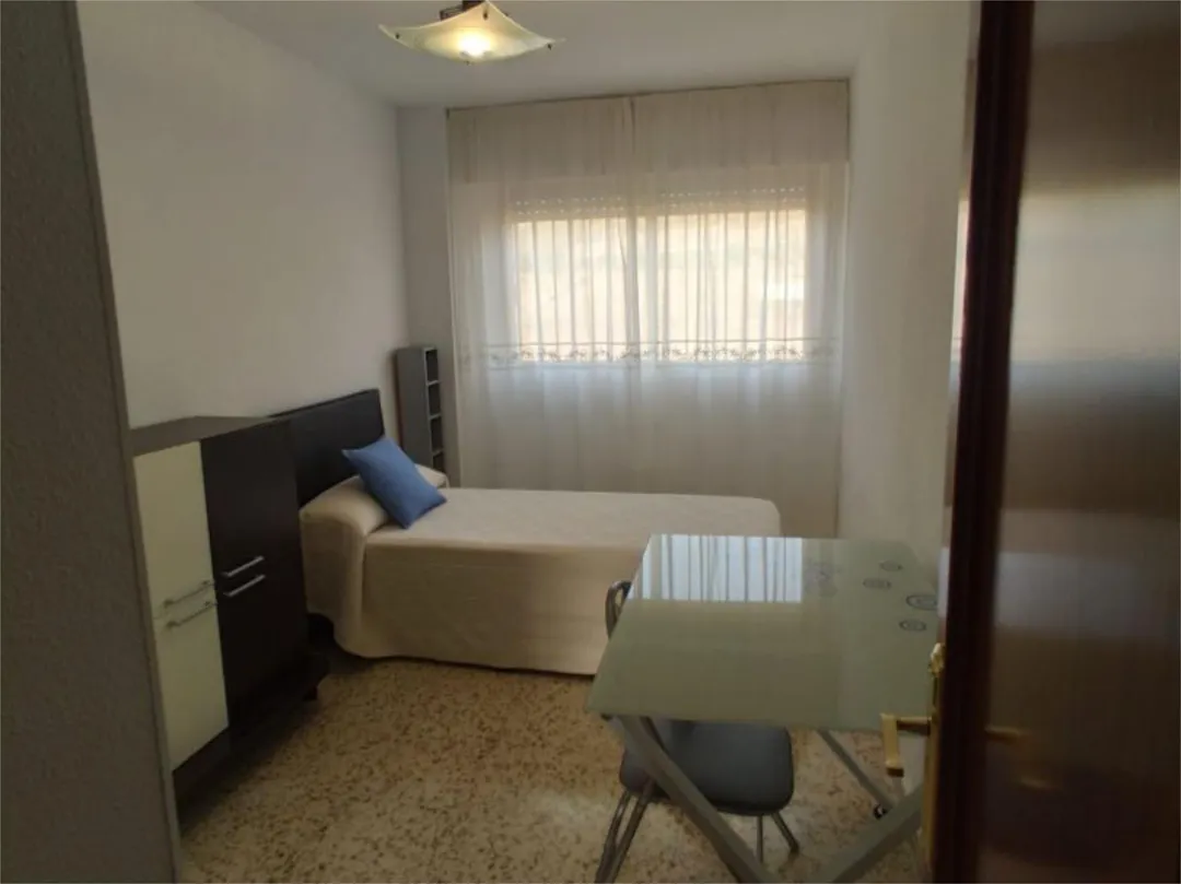 Piso en  Calle Matilde de La Torre 40 - Foto 4