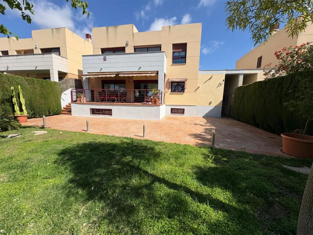 Chalet en  Carrer Capricorn 9 - Foto 2