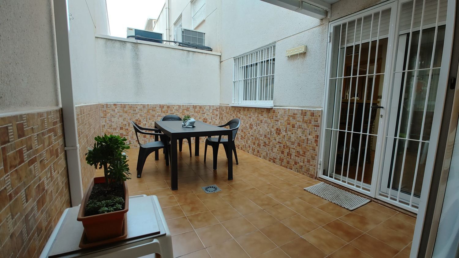 Chalet adosado en calle Virgilio, 78 - Foto 2