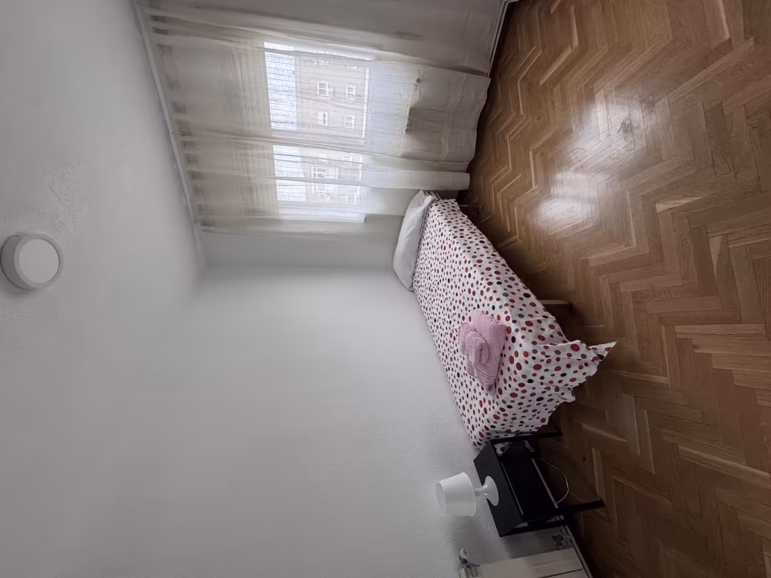 Piso en  Calle Alanís 8 - Foto 11