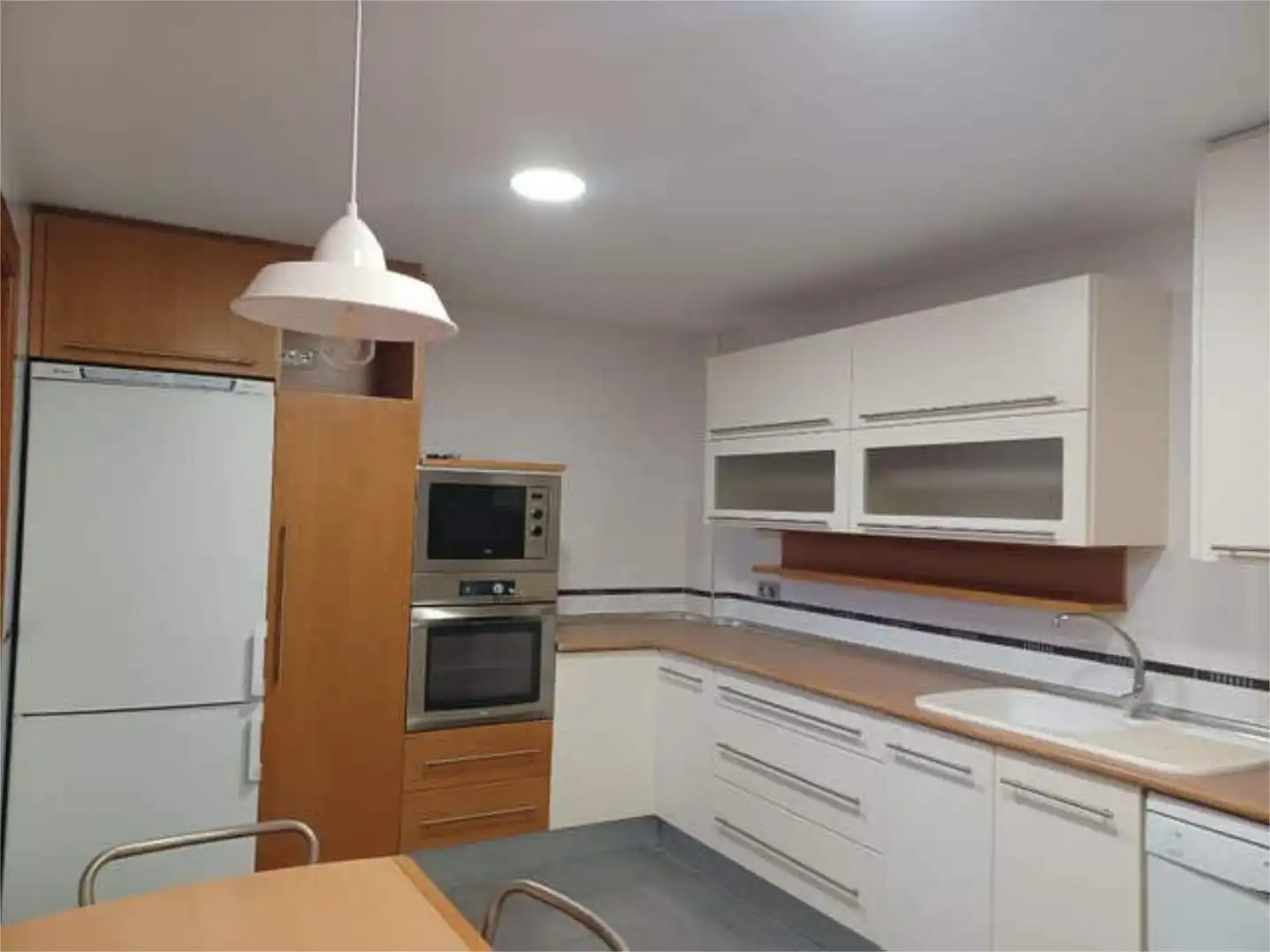 Piso en Zona Salesianos - Foto 7