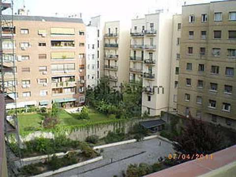 Piso en paseo General Martinez Campos, 26