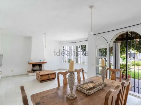 Chalet adosado en Barrio Los Naranjos - Foto 6