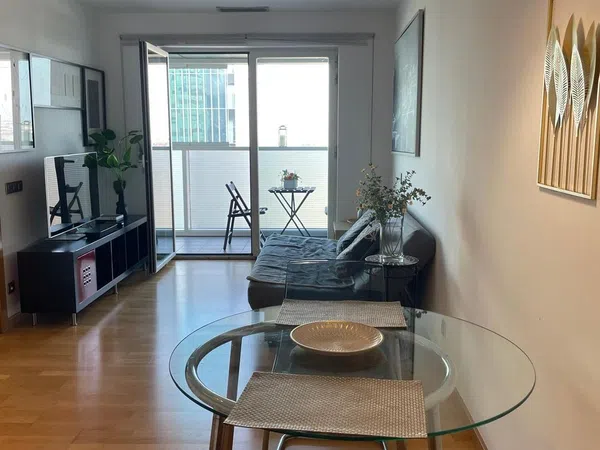 Piso en plaza d'Europa, 25