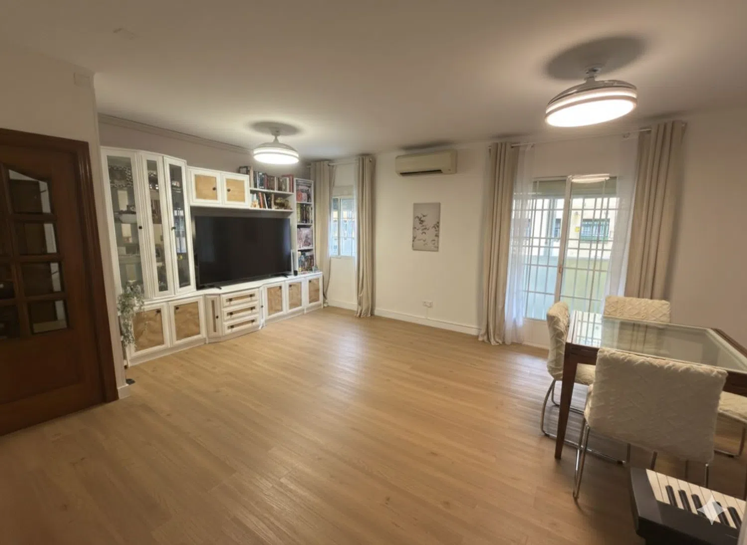 Piso en plaza del Poeta Rioja, 4