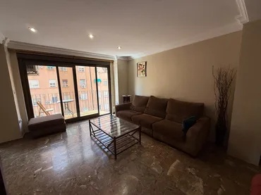 Piso en  Avenida Avenida Pérez Galdós - Foto 6