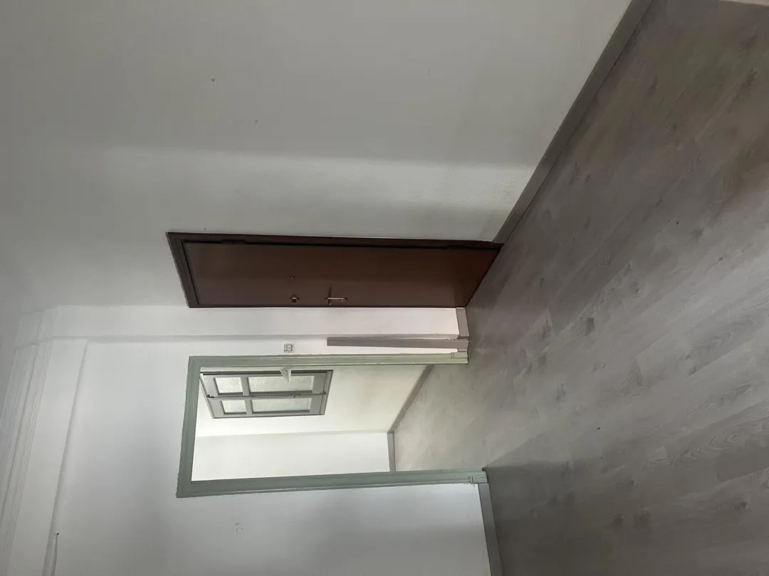 Piso en  Carrer de Sagunt 104 - Foto 2