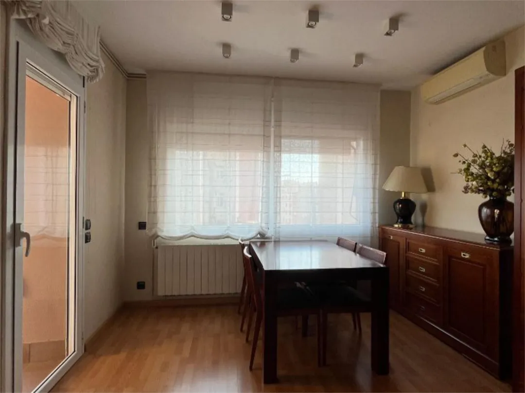 Piso en  Carrer de Sants 241 - Foto 3