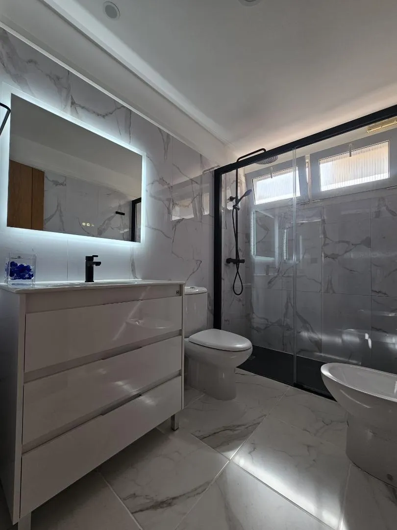 Piso en  Calle Doctor Alfonso Chiscano Díaz 8 - Foto 7