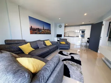 Apartamento en  Calle Colonia Santa Isabel 26 - Foto 1
