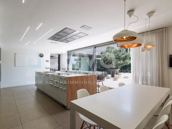 Casa o chalet independiente en Avenida de Jacint Esteva Fontanet, La Miranda - Ciutat Diagonal - Foto 13