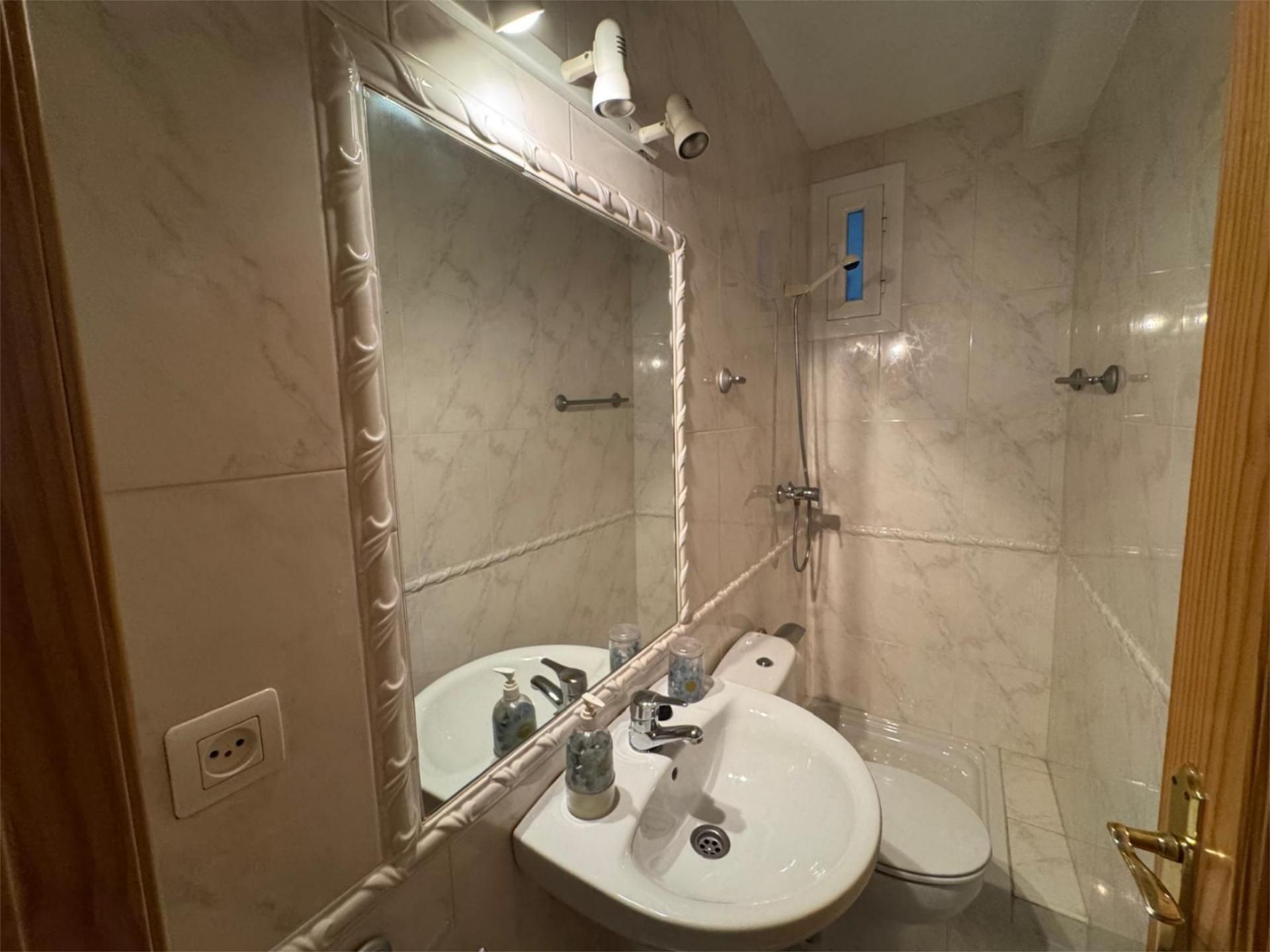 Piso en  Pasaje de Ardales 3 - Foto 13