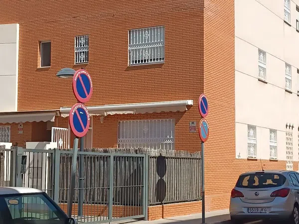 Chalet adosado en Calle del Barranc, 135 - Foto 1