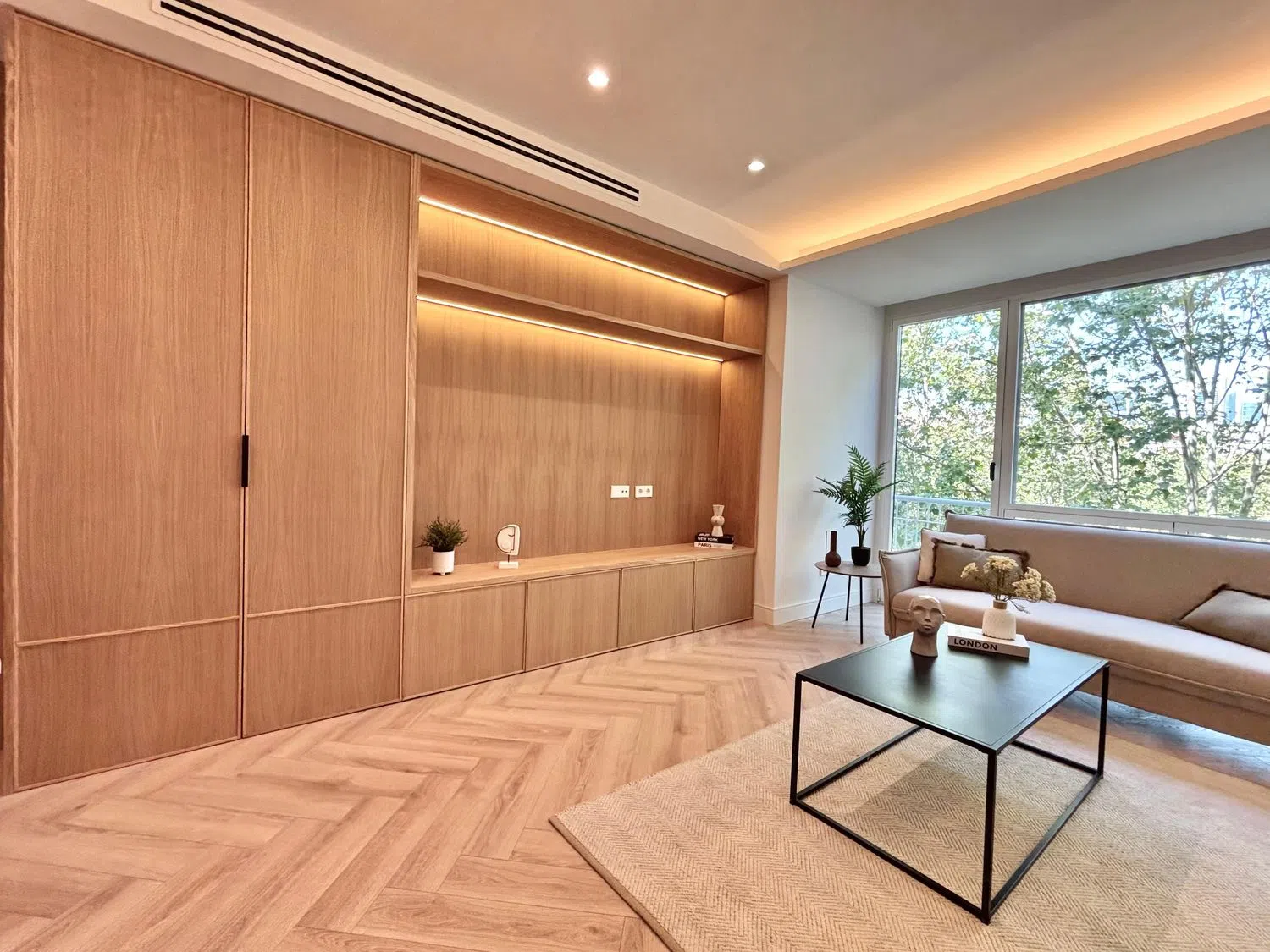 Piso en avenida de Alberto de Alcocer, 8 - Foto 2