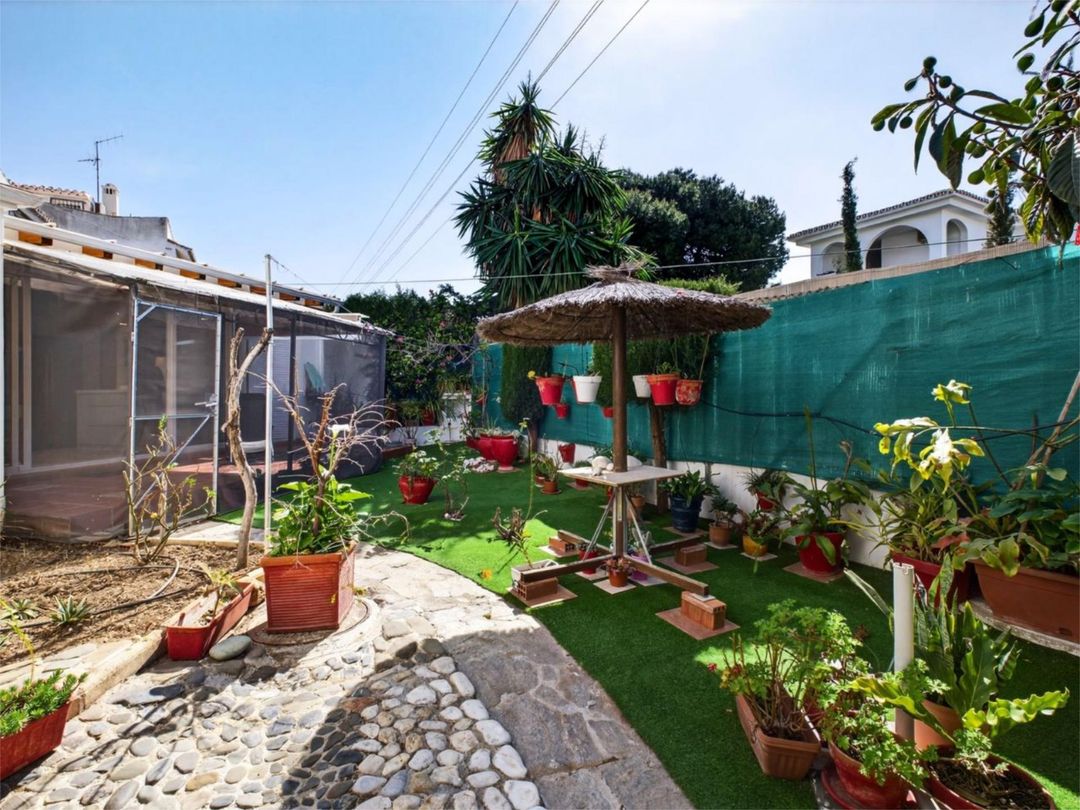 Casa adosada en  Calle Almería 64 - Foto 9