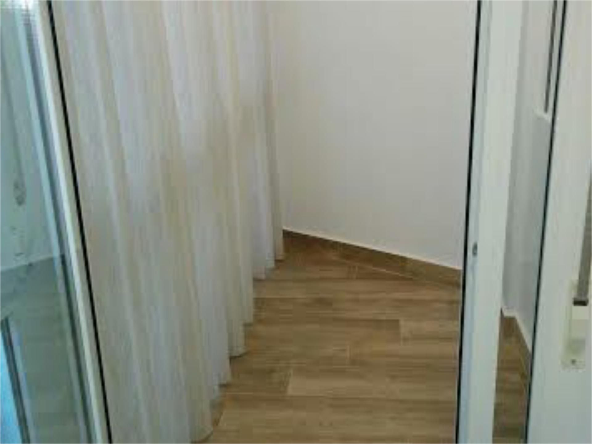 Piso en  Rambla de Méndez Núñez 43 - Foto 8