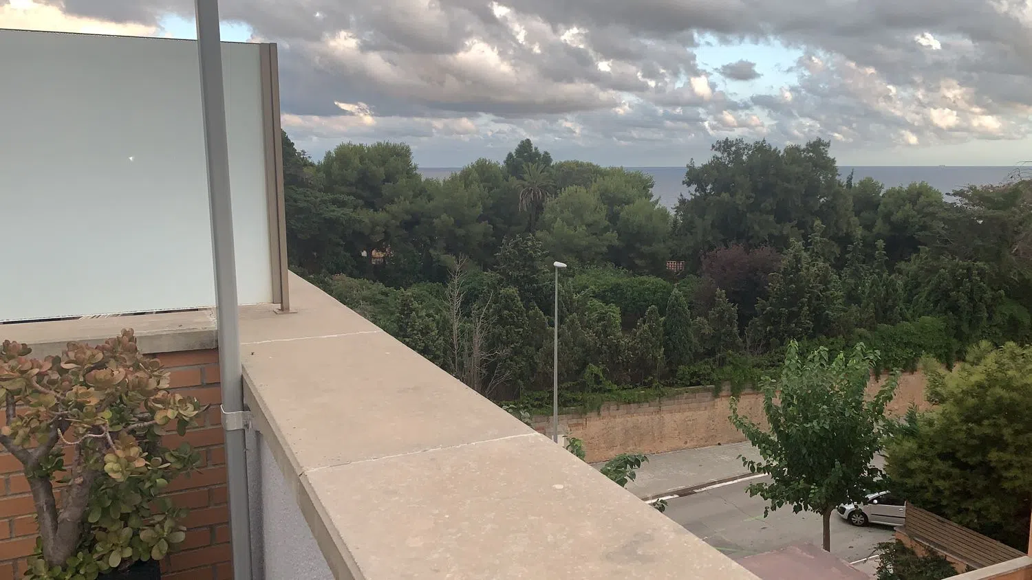 Dúplex en ronda 8 de març, 63 - Foto 6