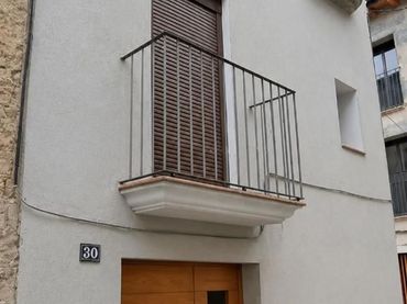 Casa adosada en  Carrer Bon Aire 30 - Foto 2