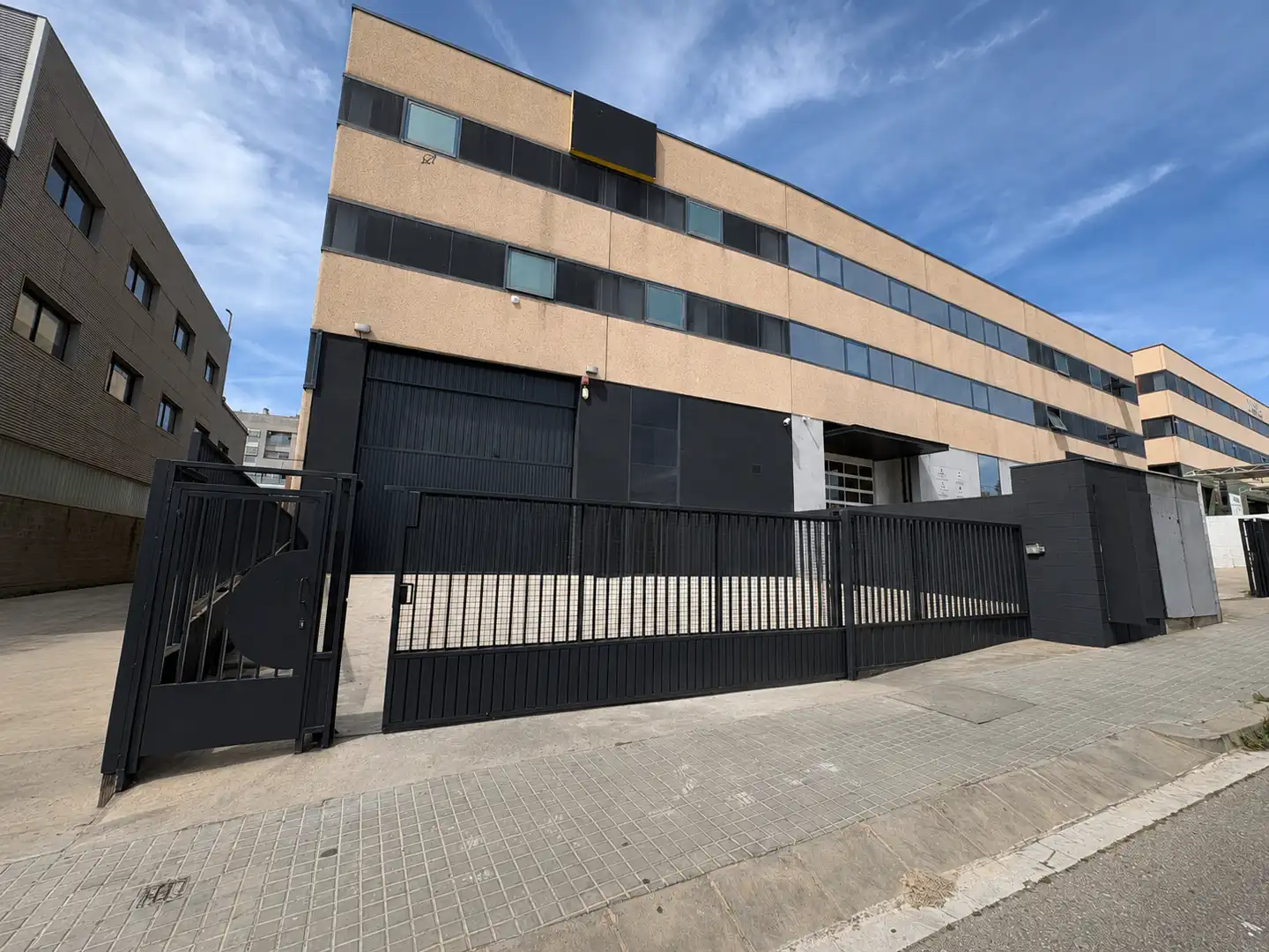 Nave Industrial en Badalona - Foto 4