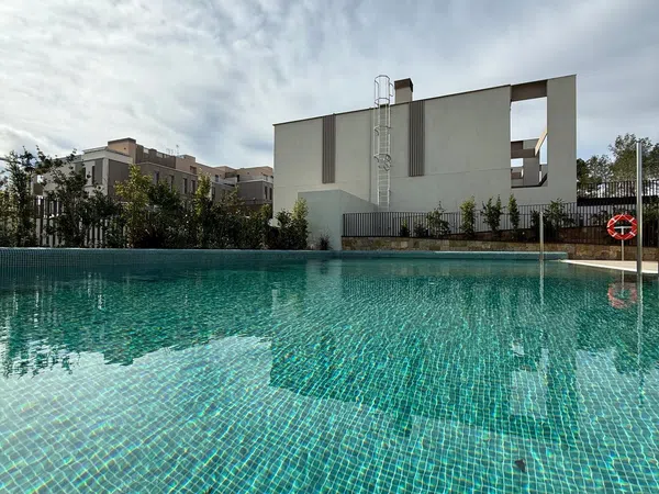 Chalet adosado en Calle Torres de Quart - Foto 4