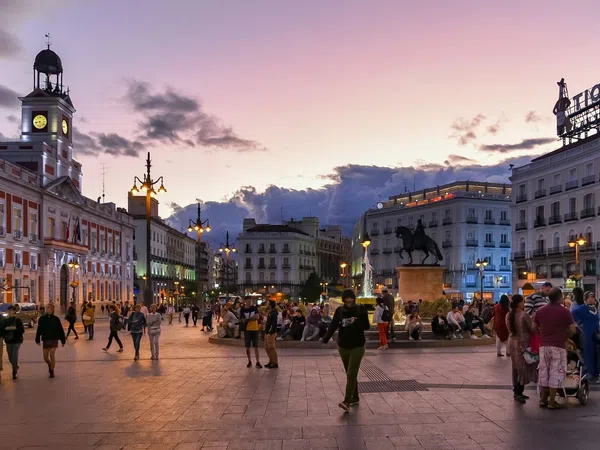 Estudio en calle Mayor, 1