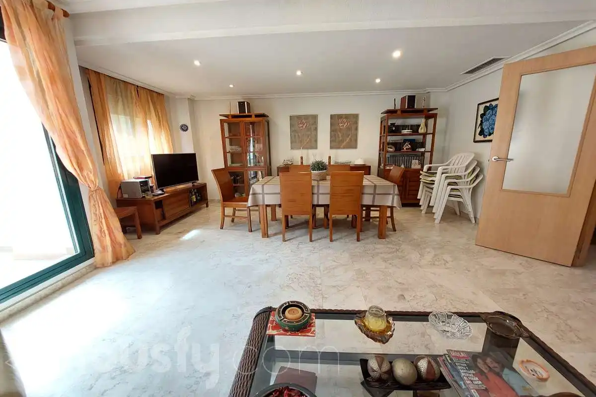 Chalet en  Calle Enric Valor . - Foto 9