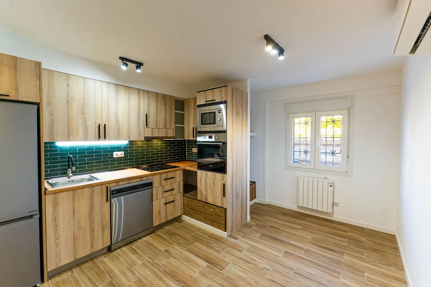 Piso en calle Clara Campoamor, 57 - Foto 1