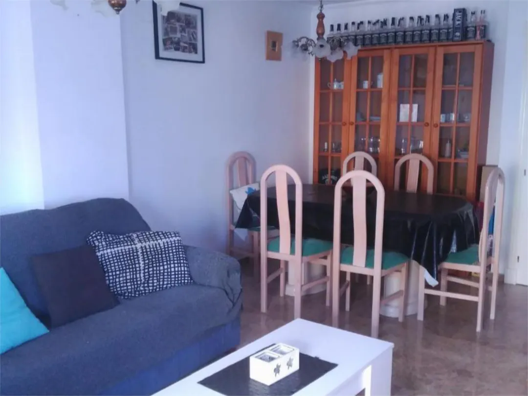 Piso en  Avenida Reina Sofía 2 - Foto 4