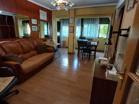 Piso en calle de Camarena, 163 - Foto 1