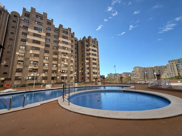 Piso en Calle de Santa Genoveva Torres, 26, Sant Llorenç, València - Foto 1
