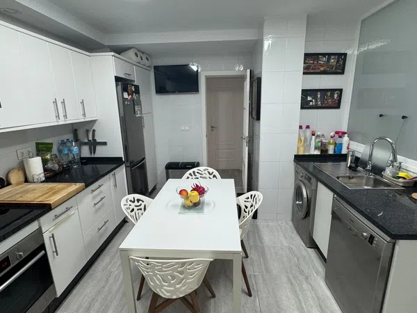 Piso en Avenida Juan Sebastián Elcano, 145, El Palo - Foto 9