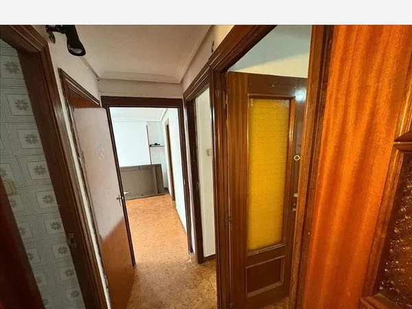 Piso en calle de la Alianza, 13