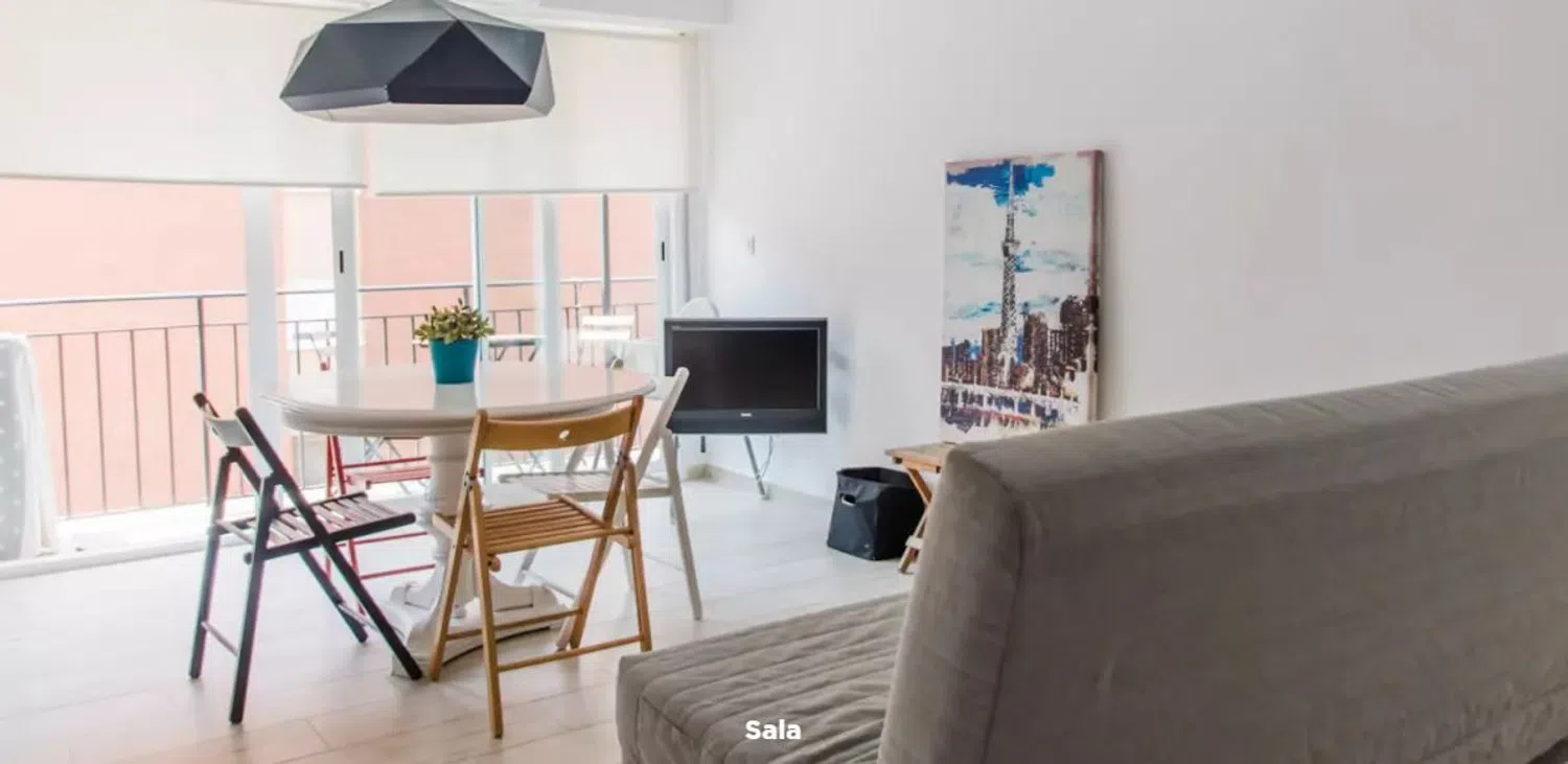 Piso en calle de les Illes Canàries, 126 - Foto 5