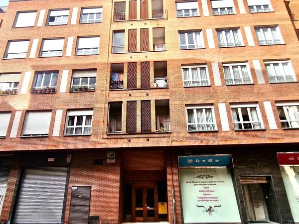 Piso en calle Ramon y Cajal, 22 - Foto 2