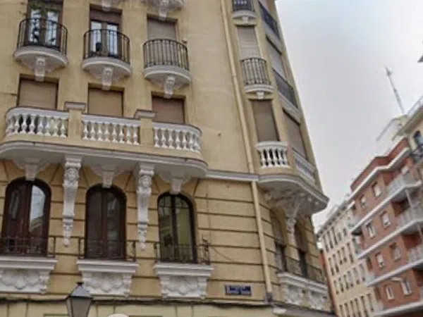 Piso en calle de García de Paredes, 20