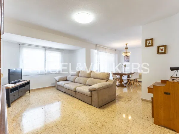 Piso en Avenida del Doctor Waksman, En Corts - Foto 1