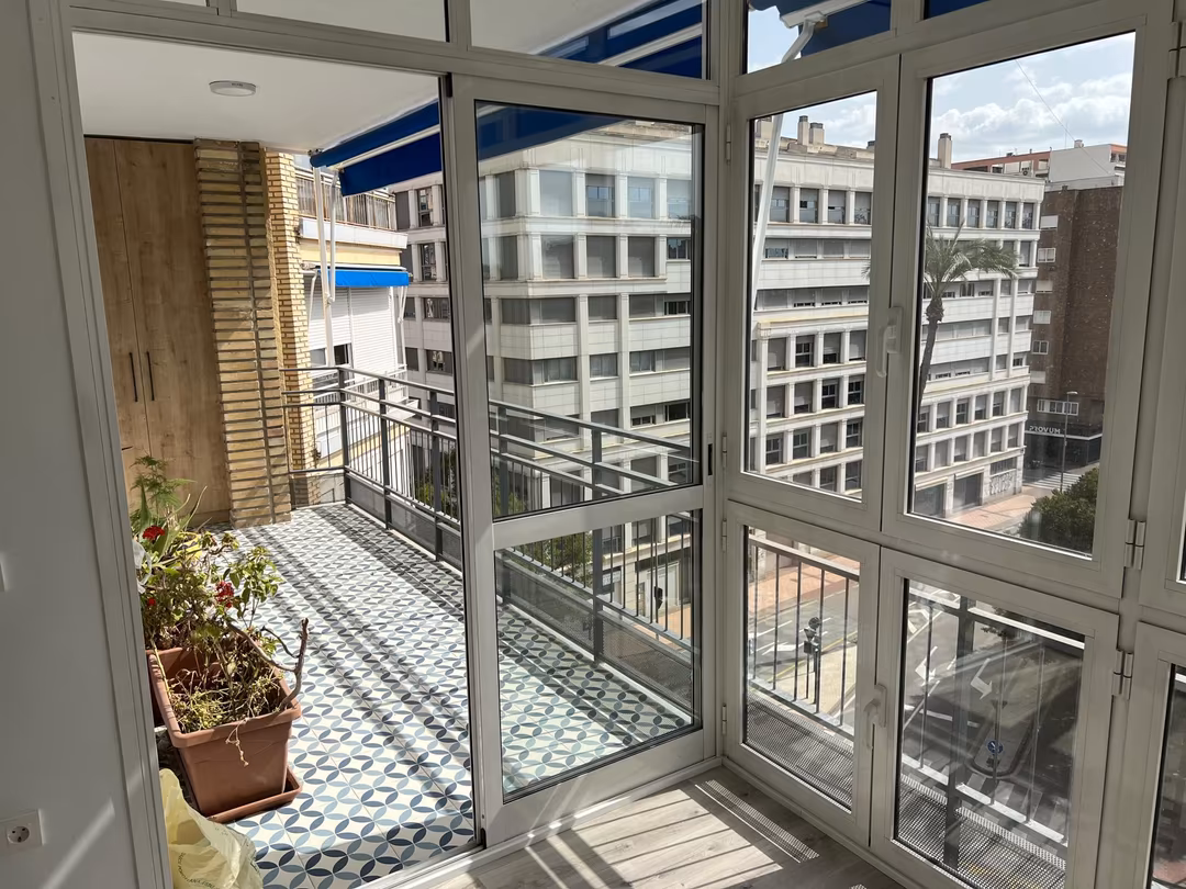 Piso en calle Calle Isaac Albeniz 5 - Foto 3