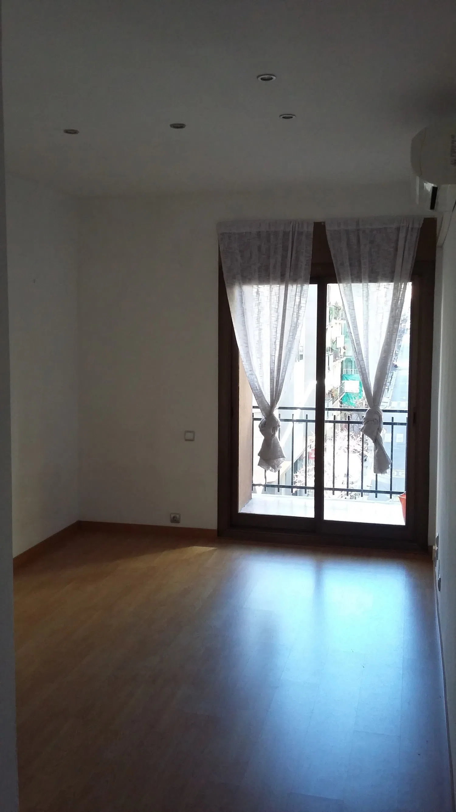 Piso en calle de València, 586 - Foto 1