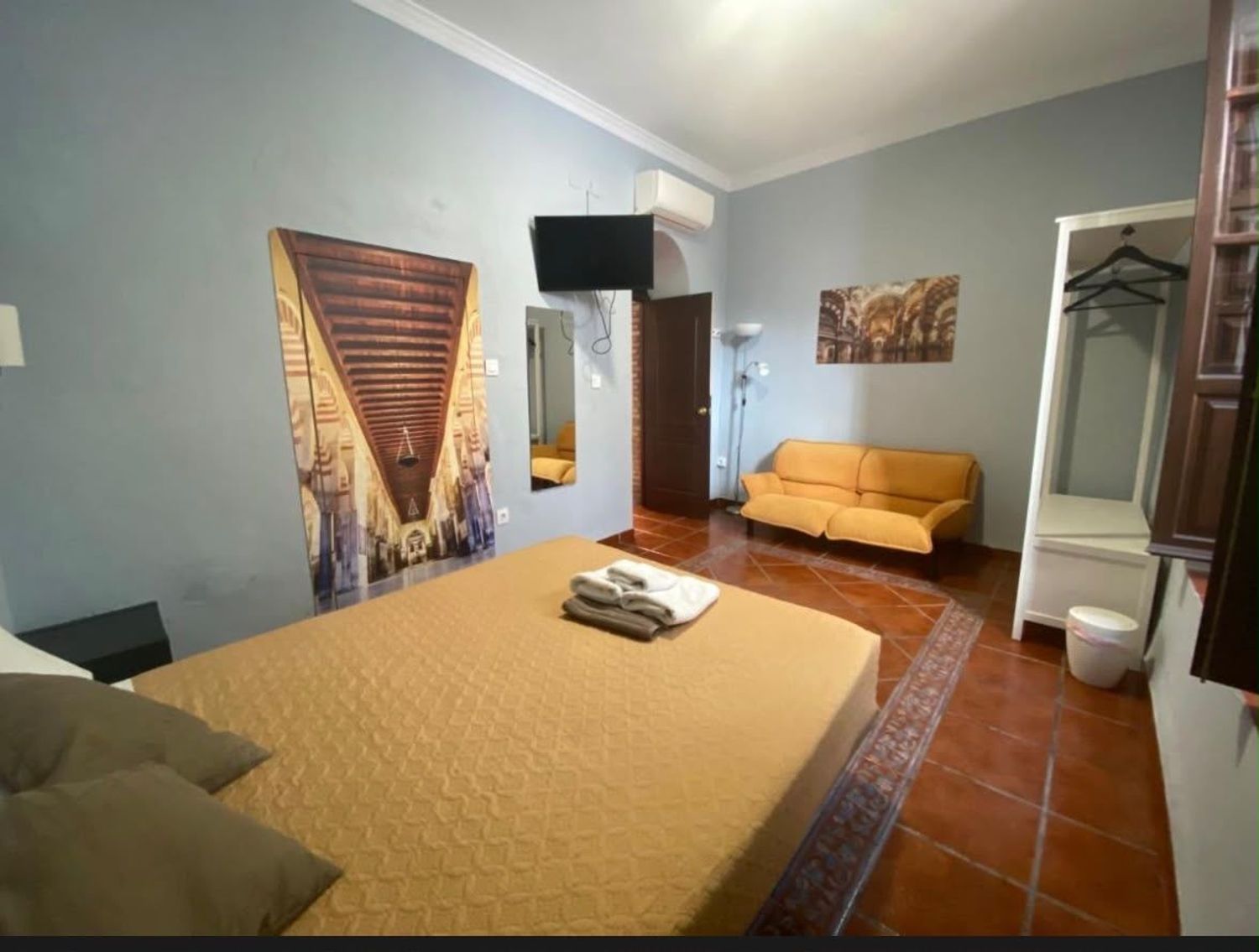 Caserón en Caserón en Plaza de Abades, 11, Judería - San Basilio - Foto 17