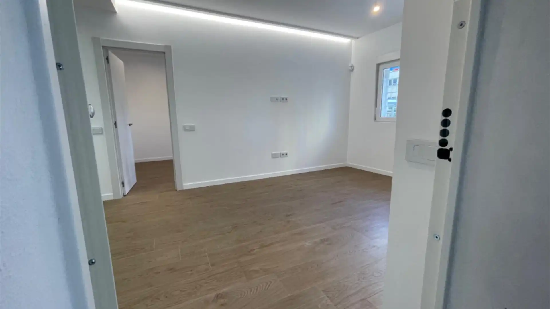 Piso en  Avenida de los Manantiales 24 - Foto 1