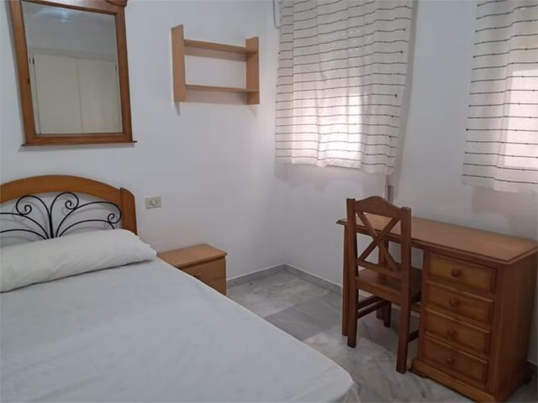Piso en zona - Foto 4