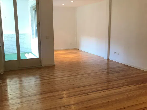 Piso en calle de la Basílica, 18