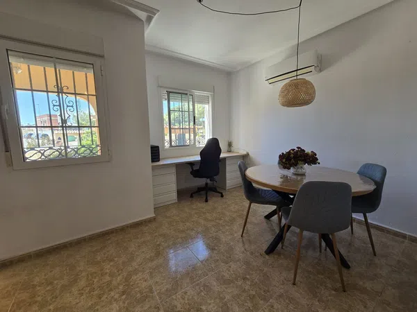 Chalet adosado en Calle Navia, 338, Villamartín - Foto 3