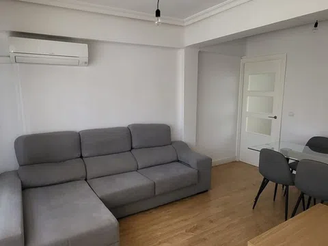 Piso en calle Aragón, 104