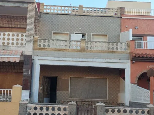 Chalet adosado en Avenida de la Marina, 44, Los Nietos - Foto 1