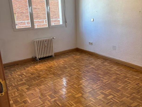 Piso en Calle Esteban Terradas, Castilla - Foto 3
