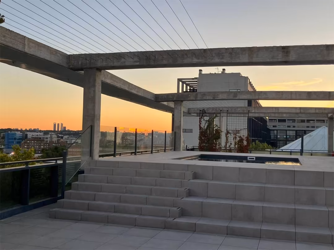 Piso en  Avenida del Cerro del Águila 11 - Foto 9